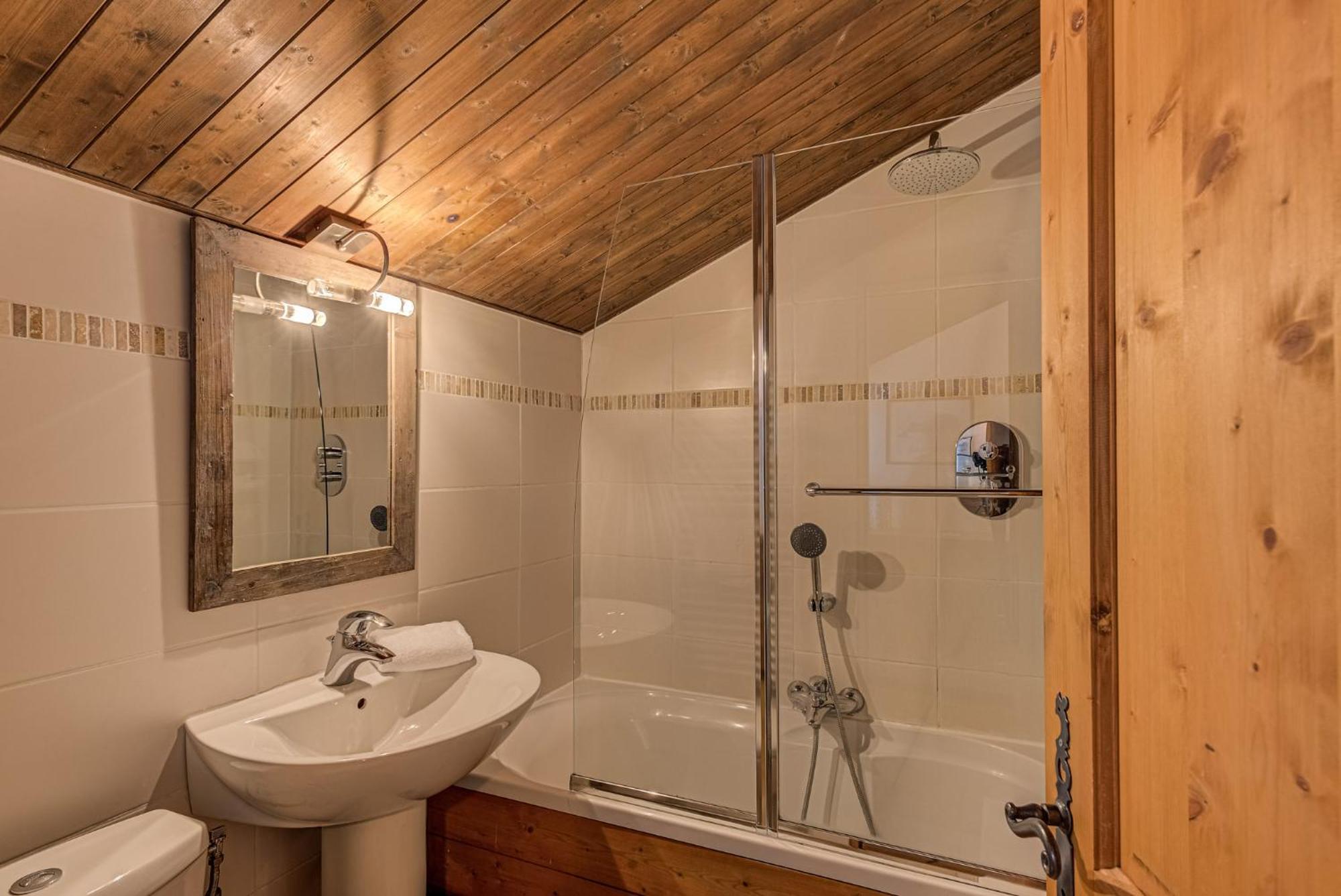 Apartment Chamouny - Alpes Travel - Chamonix - Sleeps 8 Exteriör bild